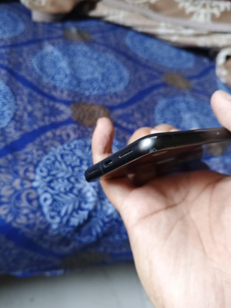 Google Pixel 8 3