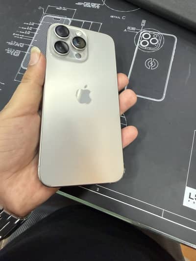 Apple iPhone 15 Pro Max