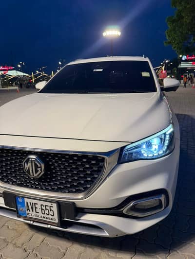 MG HS 2021