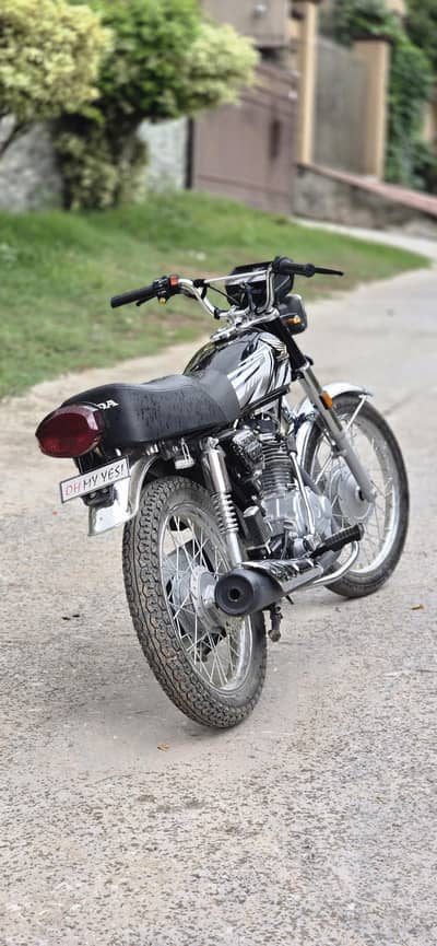 new bike ha 26 model duble saman ma saf sutri condetion ha