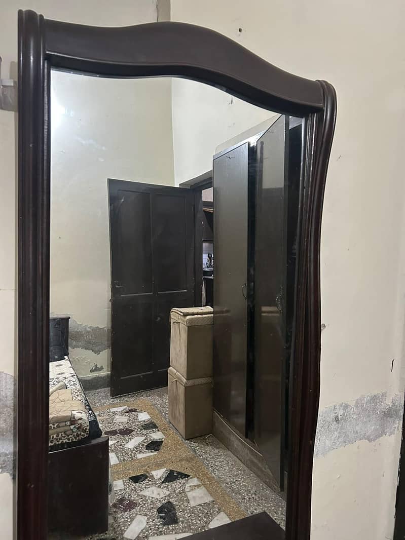 dressing mirror 0