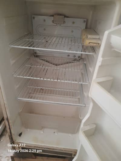 Dawlance Double Door Refrigerator – Good Working Condition