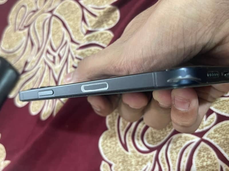 Apple iPhone 12 8