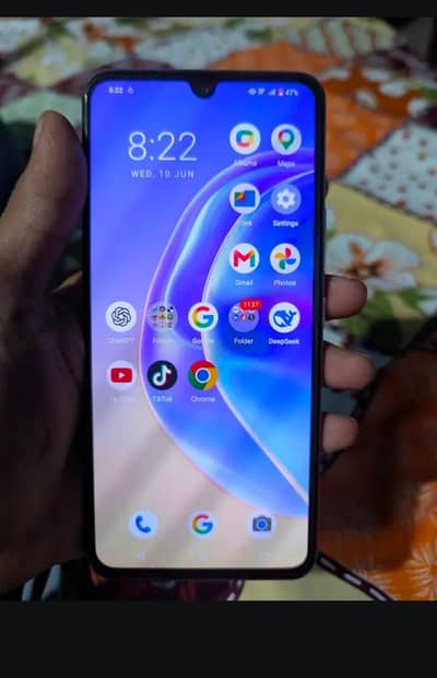 Vivo V21