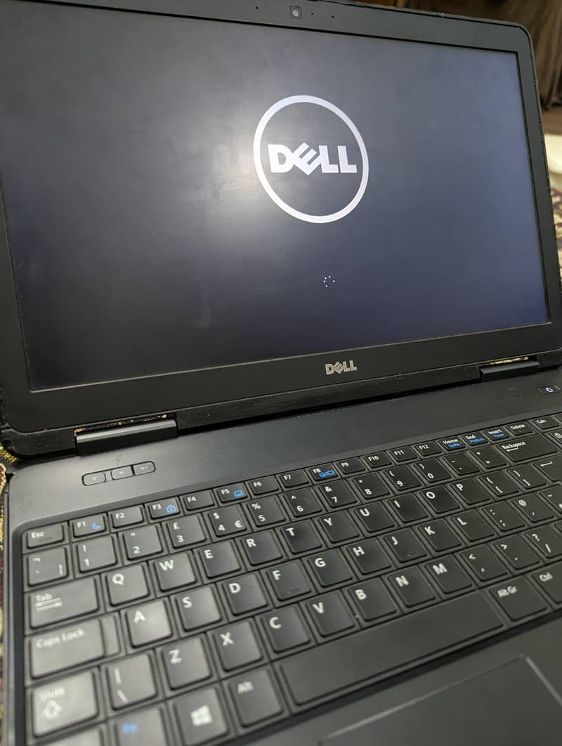 Dell latitude E5540 1