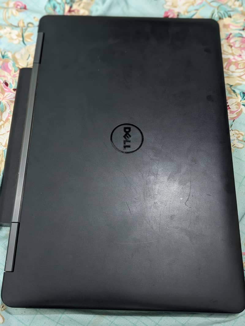 Dell latitude E5540 2