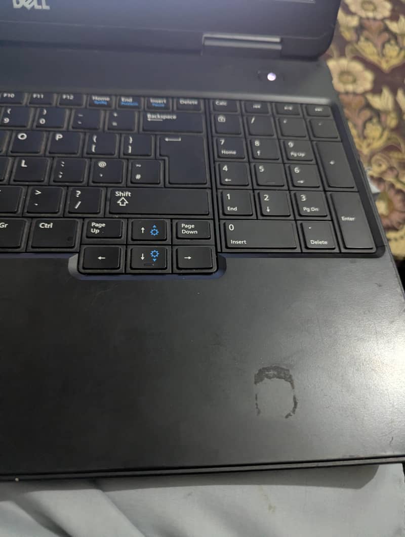 Dell latitude E5540 4