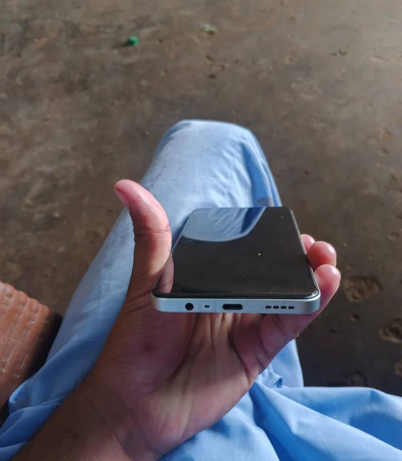 Realme Note 60x 2