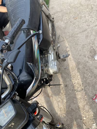 Argent sale karni ha bike ma koi kaam nhi ha
