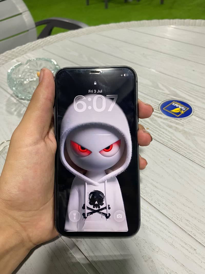 iPhone 11 Jv 1