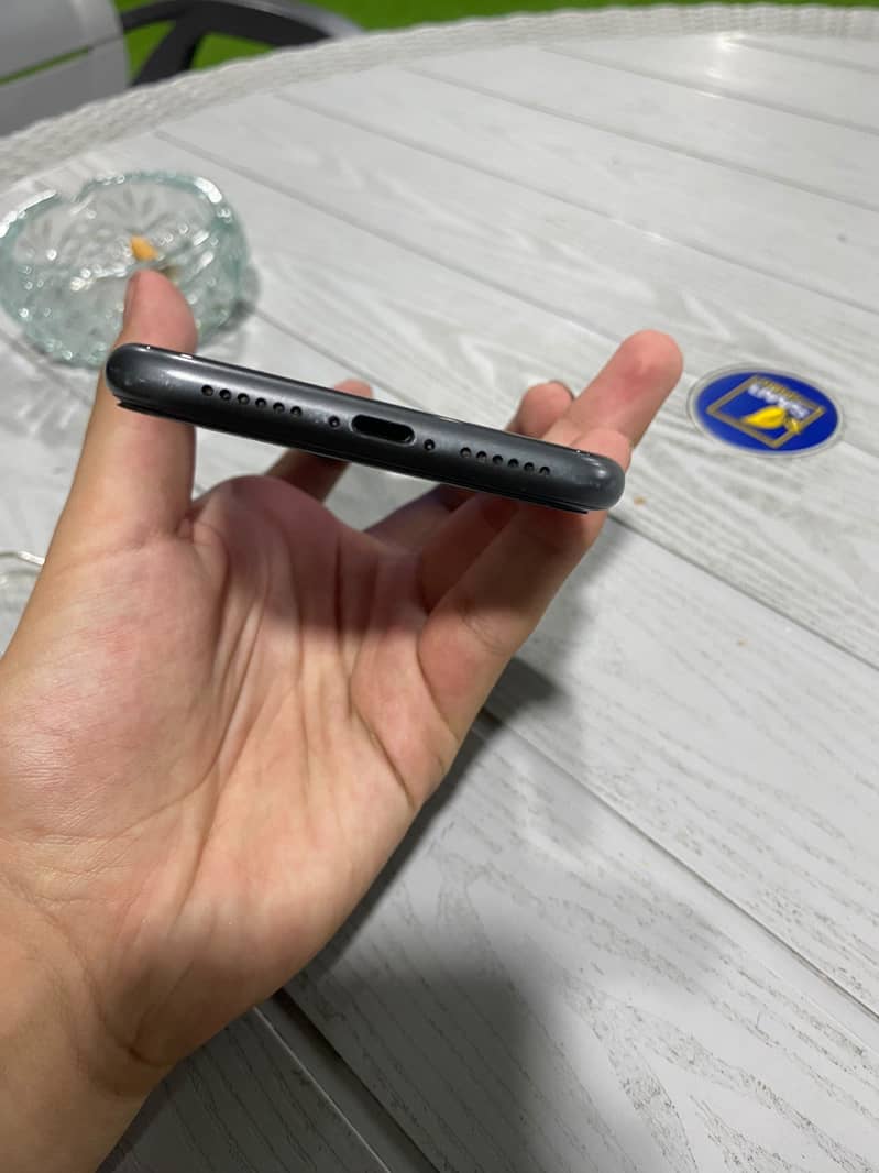 iPhone 11 Jv 4