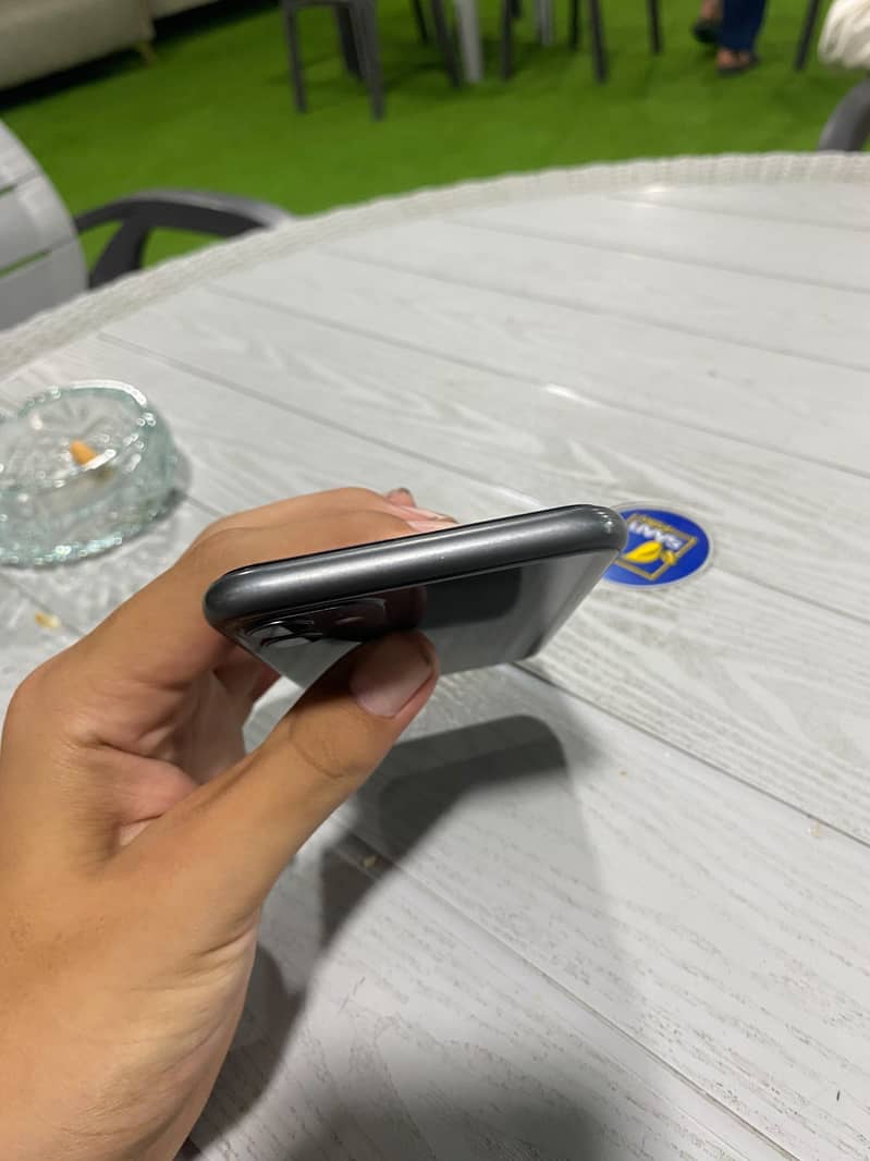 iPhone 11 Jv 5
