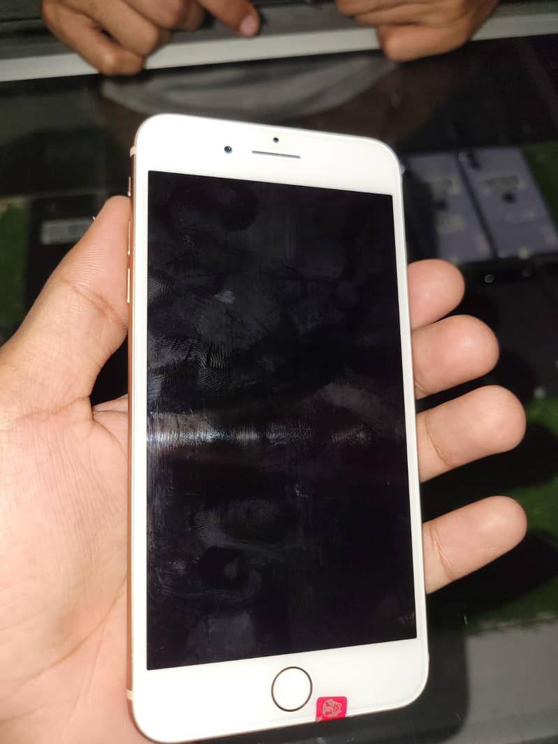 Apple iPhone 8 Plus 2
