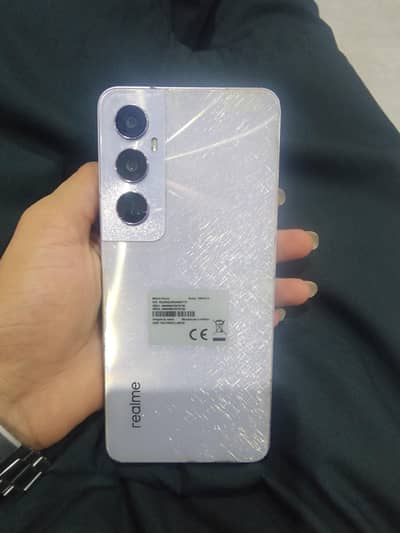 realme C65