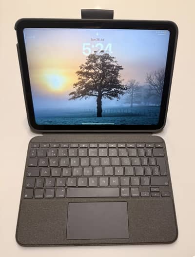 iPad 10 + Logitech Combo touch keyboard and Cover (bought from Apple)