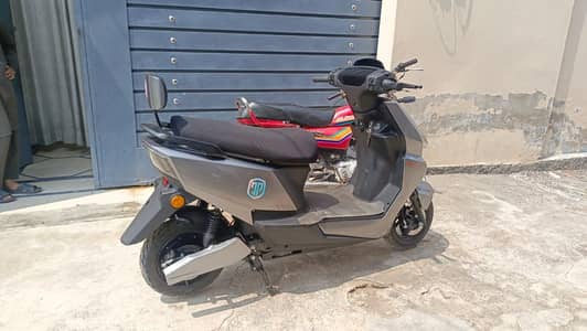 Very Great Condition   Women Home Use Bike