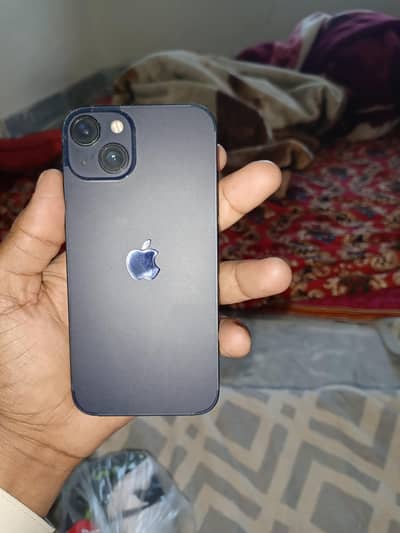 Apple iPhone 13