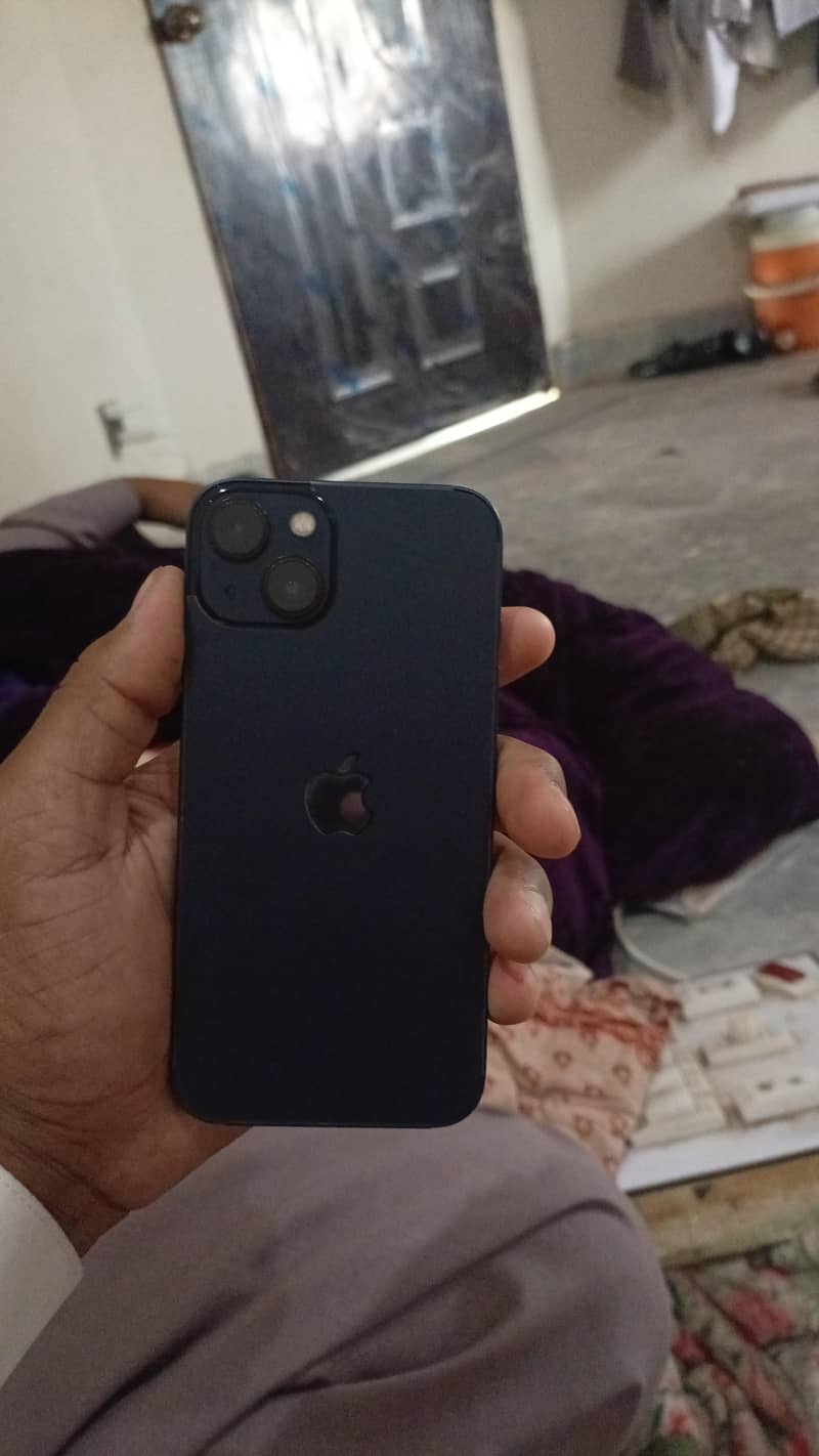 Apple iPhone 13 6