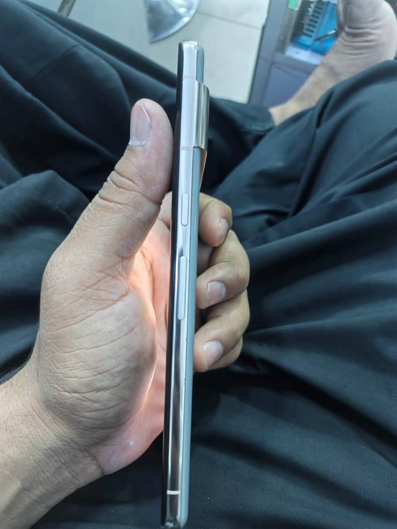 Google Pixel 7 Pro 2