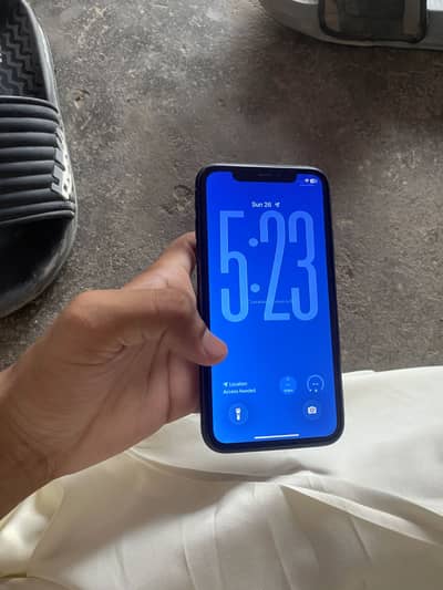 Apple iPhone 11