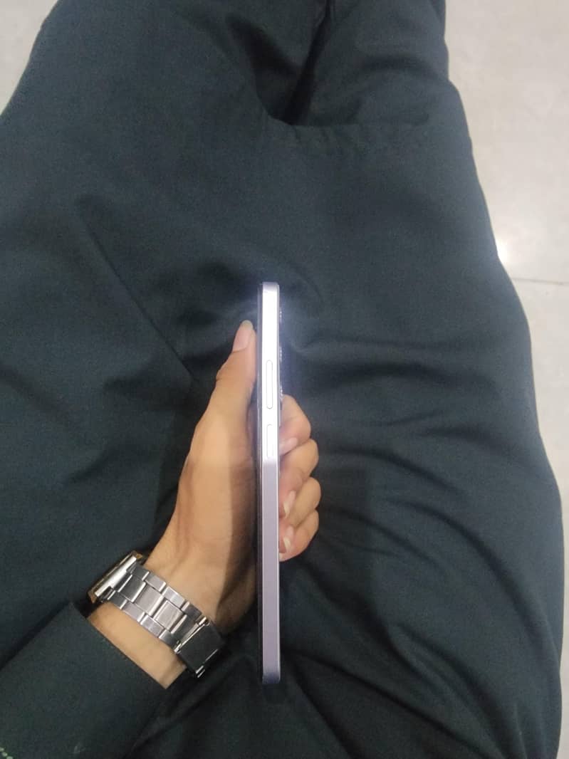 realme C65 3
