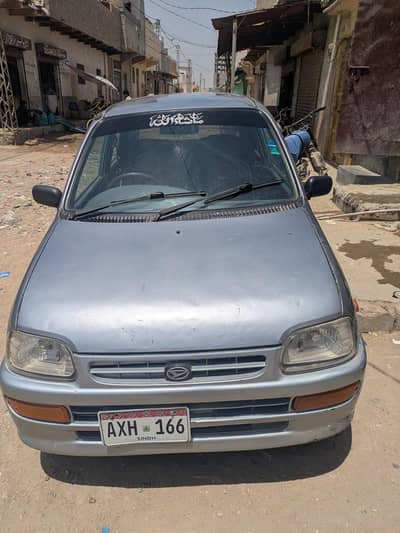 Daihatsu Cuore 2011