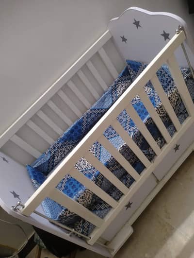 baby cot