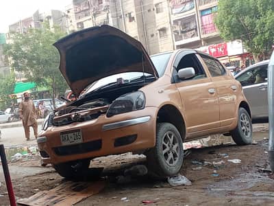 Toyota Vitz 2004