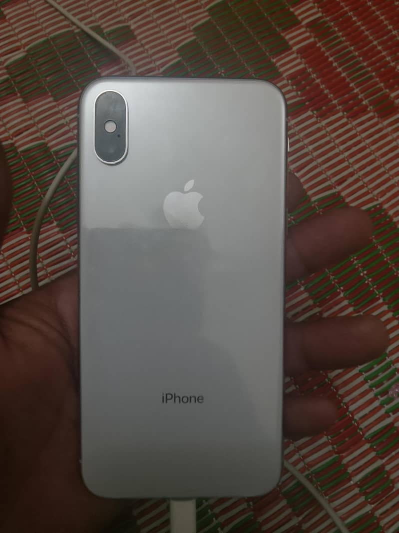 Apple iPhone X 4