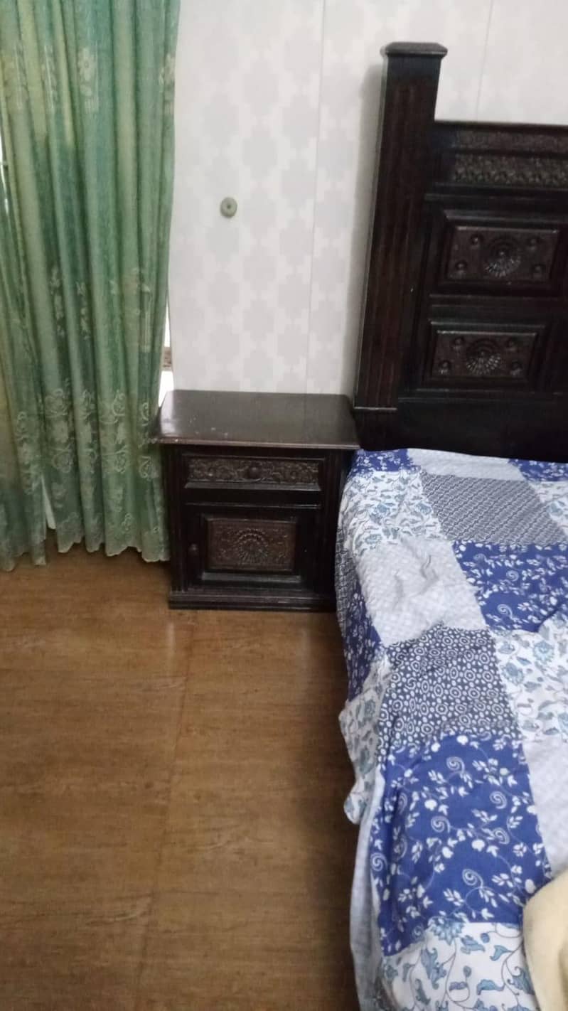 Bed set with Dressing Table 1