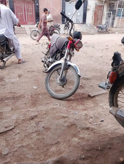super star 2022 model all oky 2no tyre chain spokit new 2 numb plate