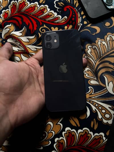 Apple iPhone 12