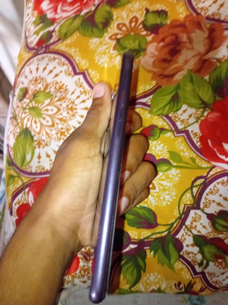 OPPO A3s 0