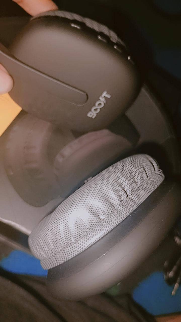 Pulse Wireless ANC Headset 0