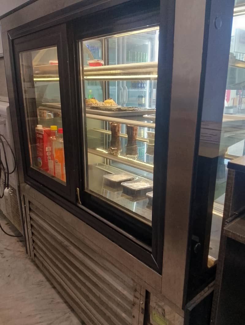 Display chiller 1