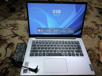 Lenovo Ryzen 5 5500U 8/256 Japan Import - Like New