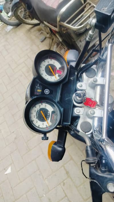 Yamaha dx 125
