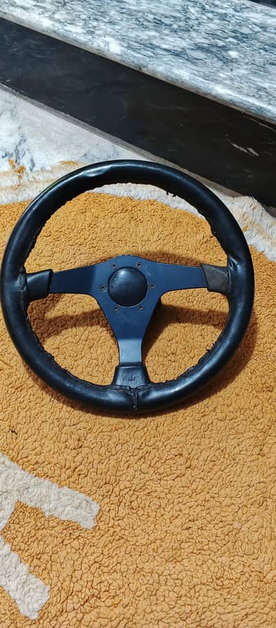 Momo steering