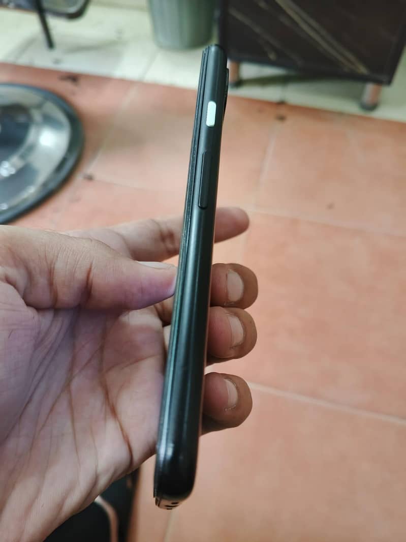 Google Pixel 4a 4