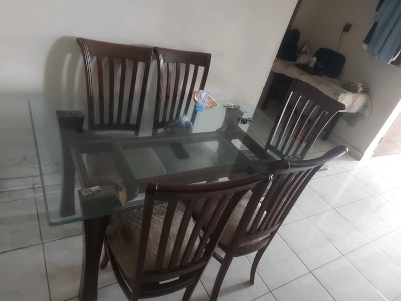 dining tables 0