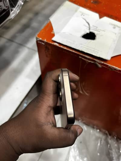 Apple iPhone 16 Pro