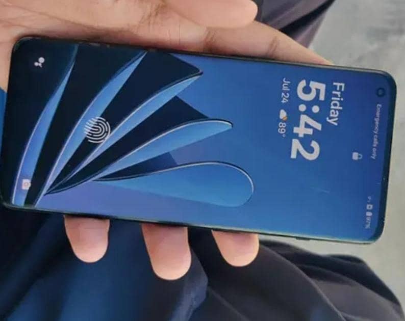 One Plus 10 Pro 1