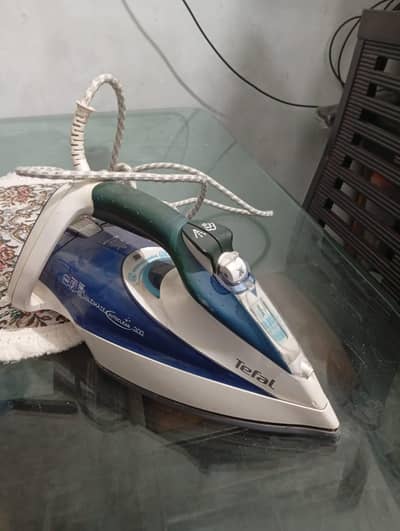 Steam iron