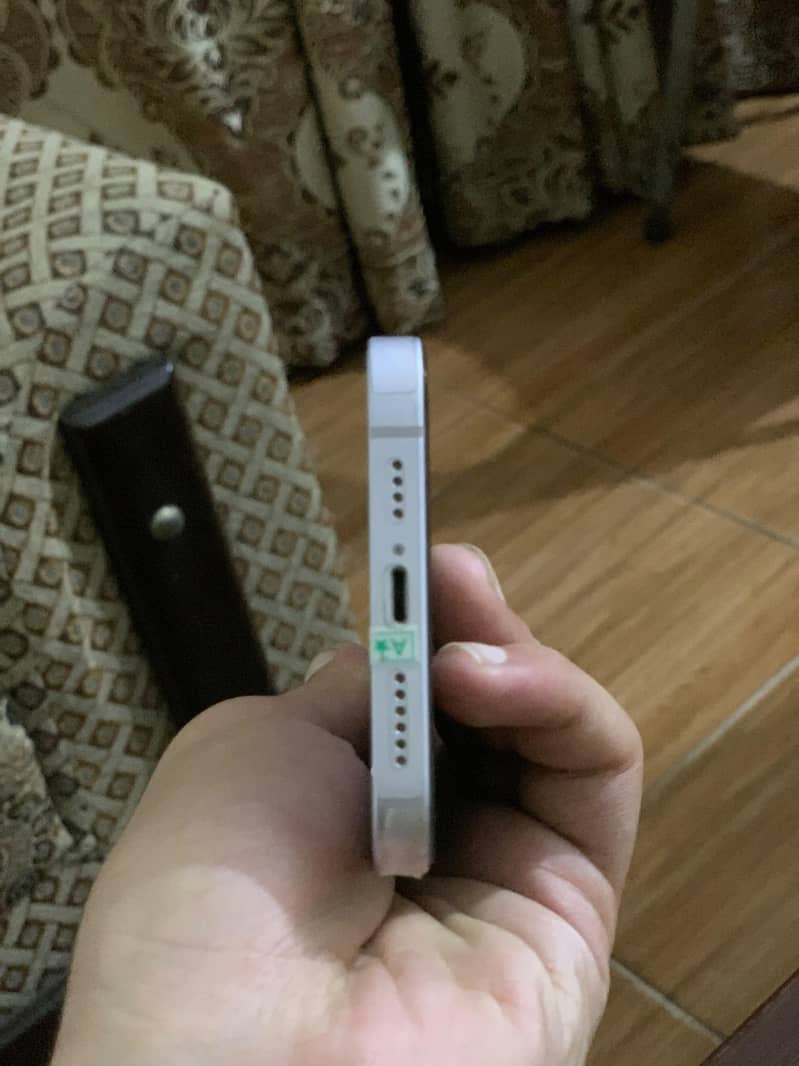 Apple iPhone 14 plus 3