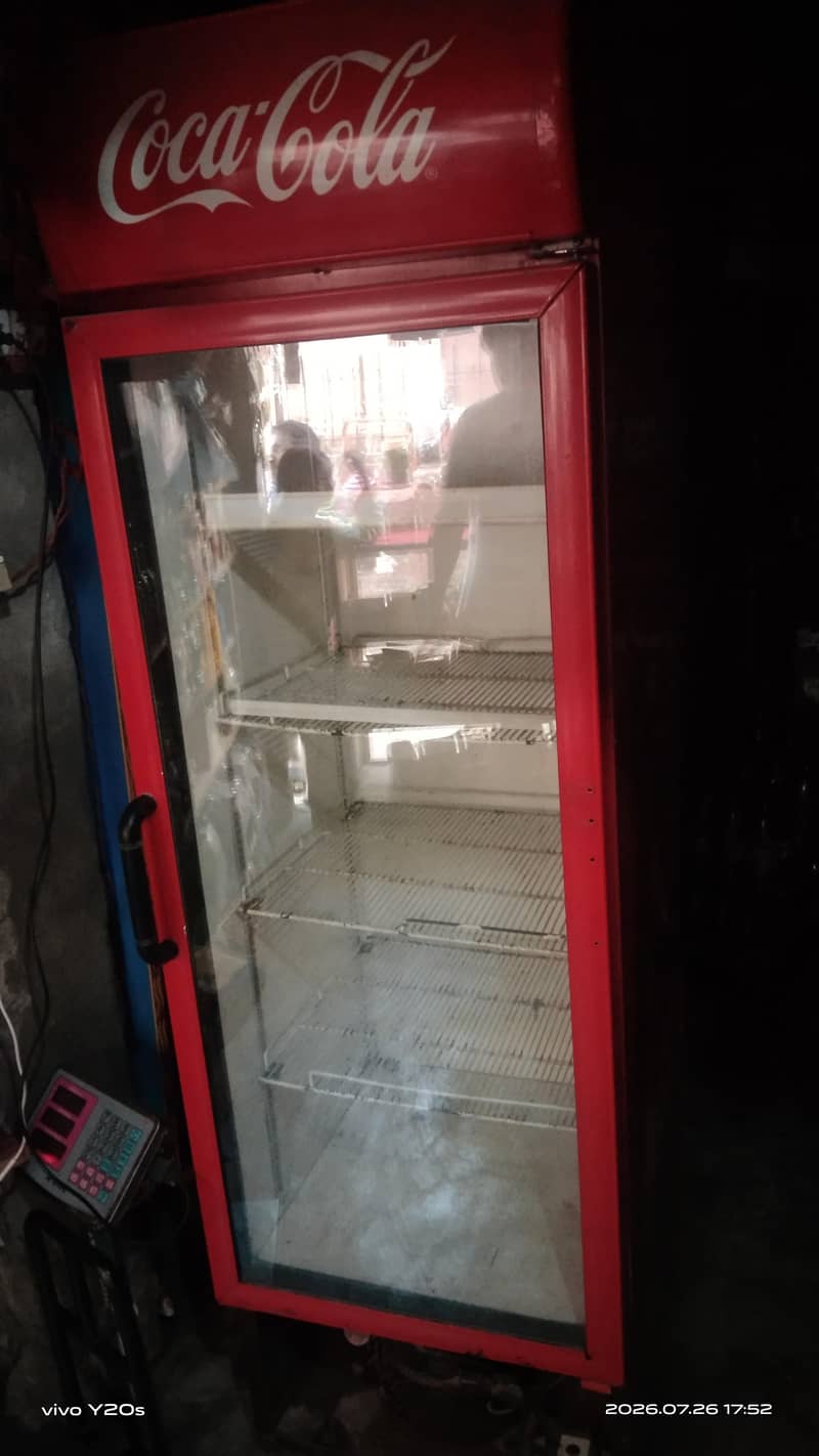 refrigerator 0