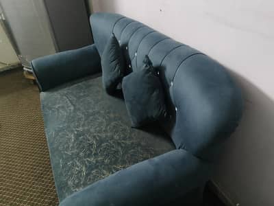2 seater 2 sofa set available
