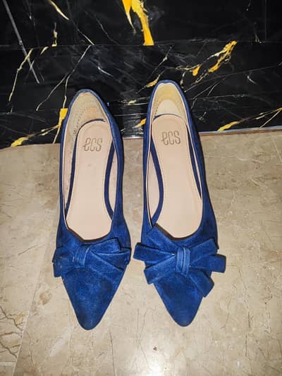 SCS Royal Blue Heels– Size 36