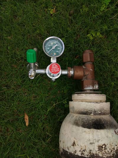 Medical Oxygen Cylinder 10L Complete Set with Regulator and Trolley