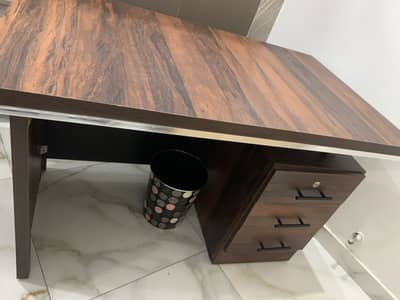 Office Table for sell just like brand new