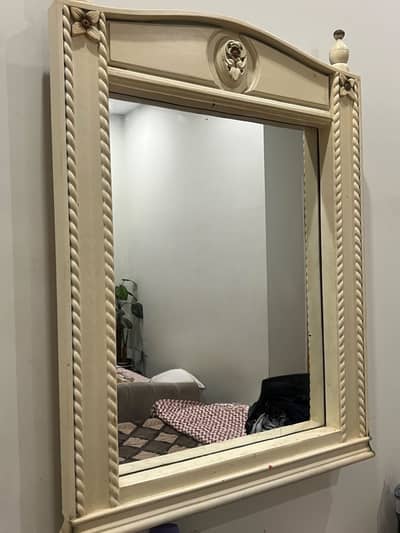 Dress table with mirror